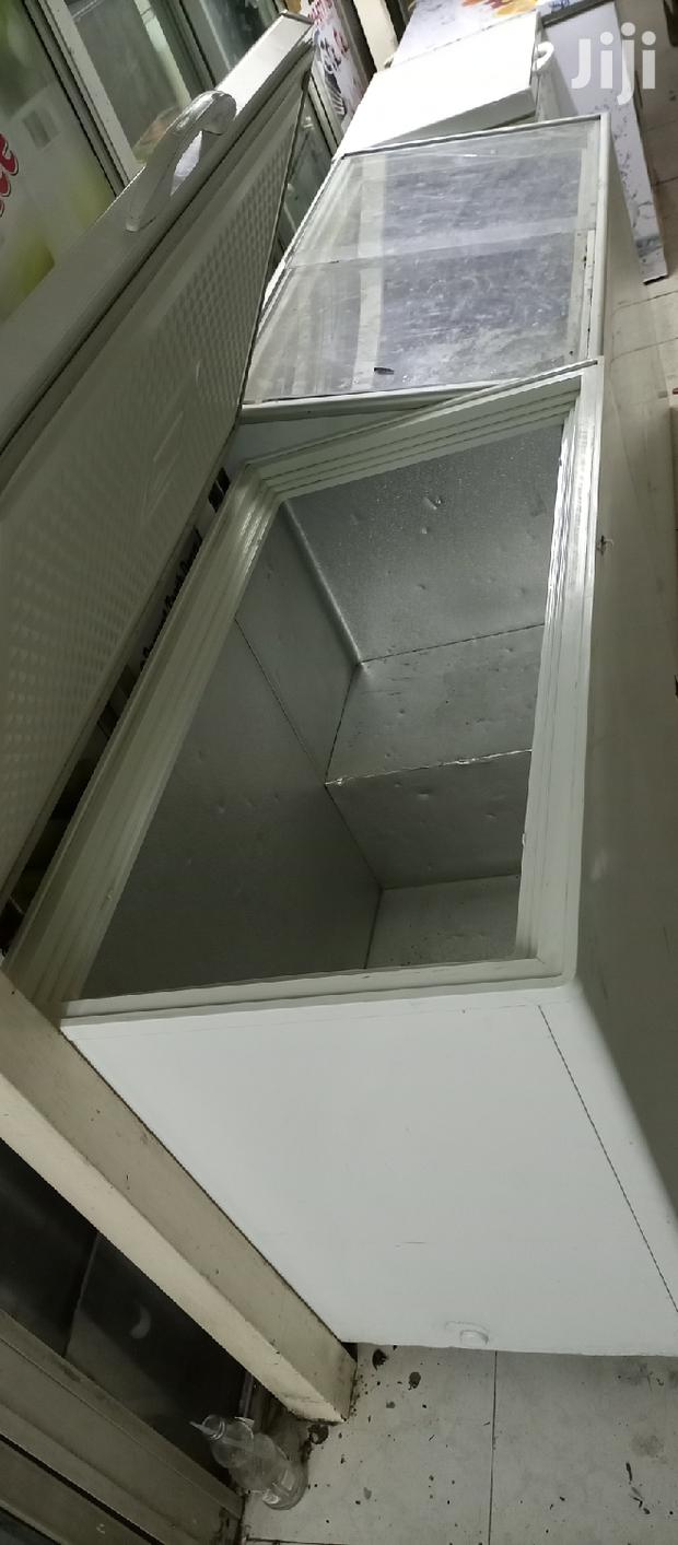 300 Litres Freezer - thumbnail 5