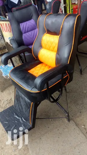 Local Simple Chair