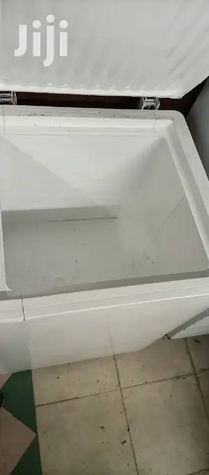 Showcase Freezer