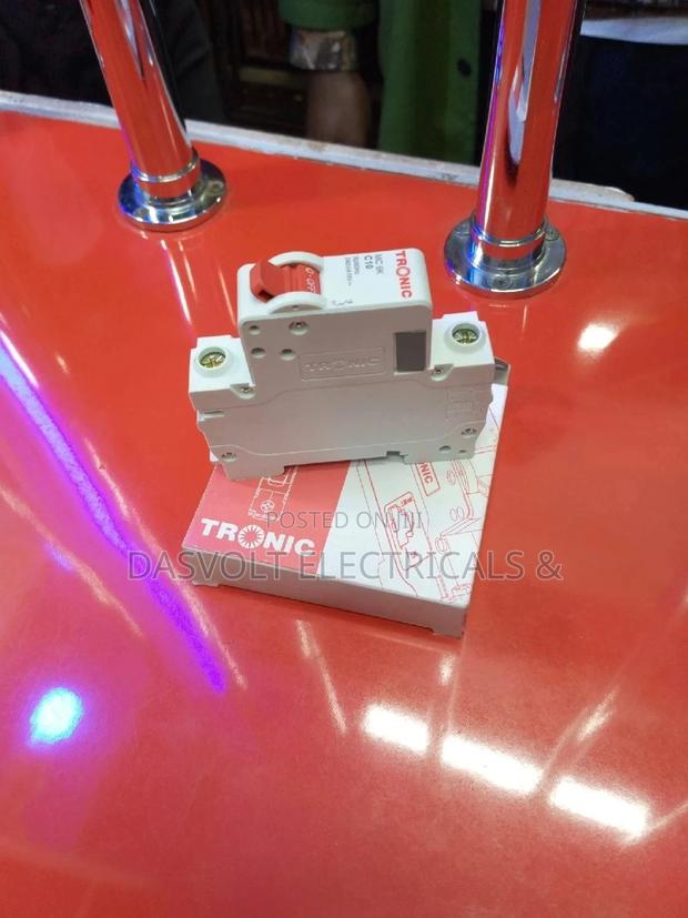 Single Pole McB(6A-32a) - main view