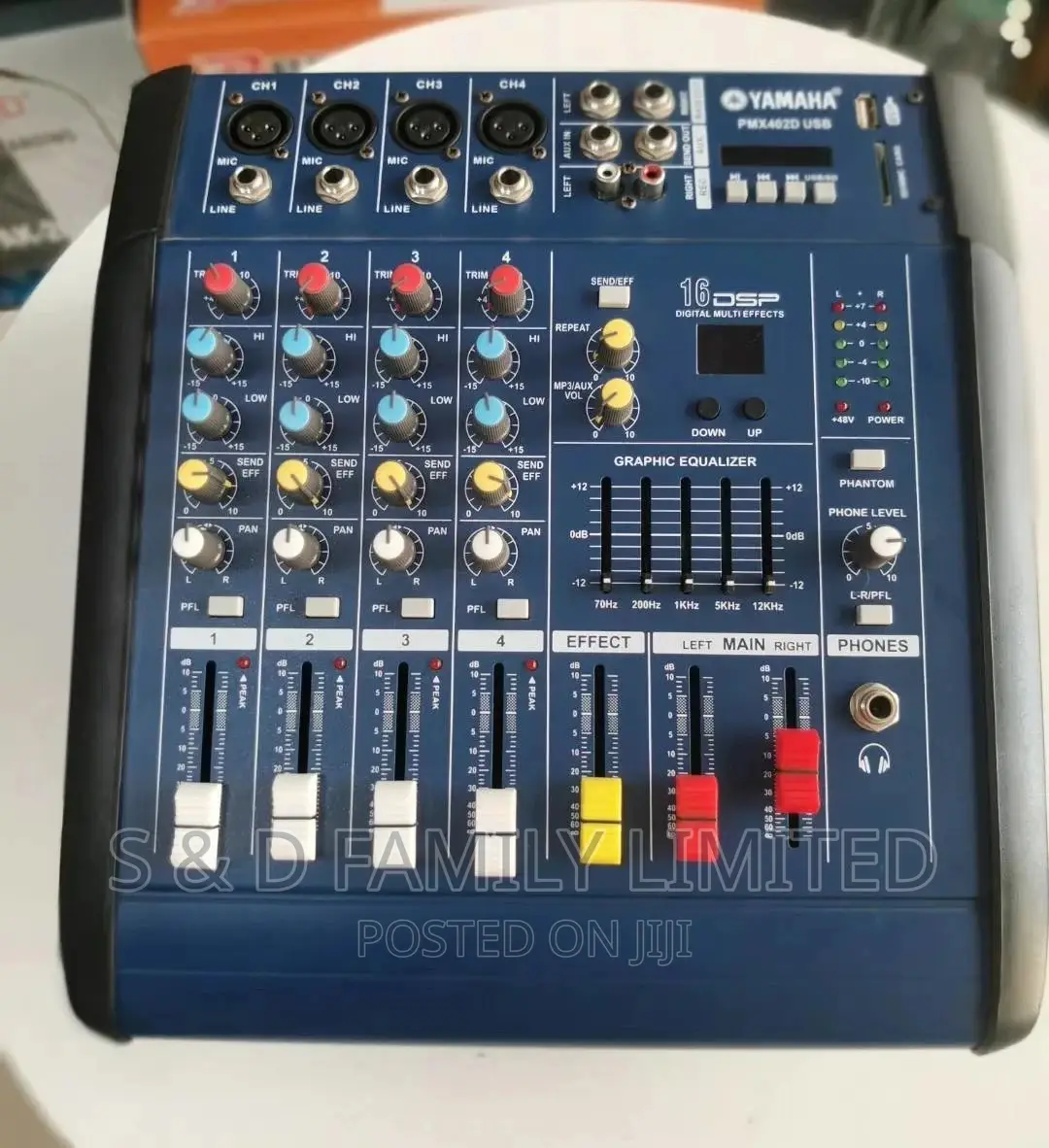 YAMAHA 4 Channels Powered Mixer
