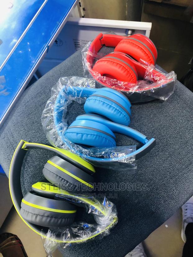 Wireless Headphones - thumbnail 4