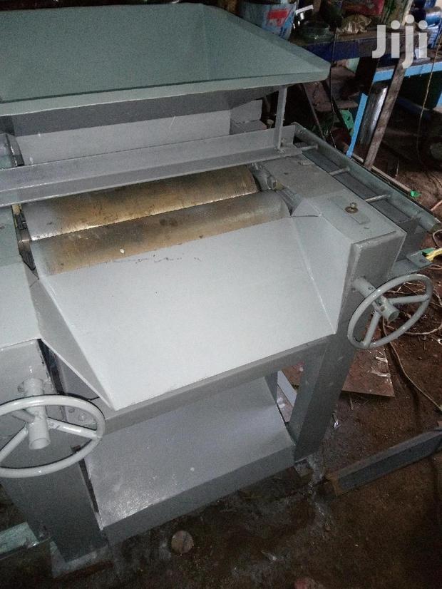 Soap Roller Mill Machine (Tripple Roller-Tsm)