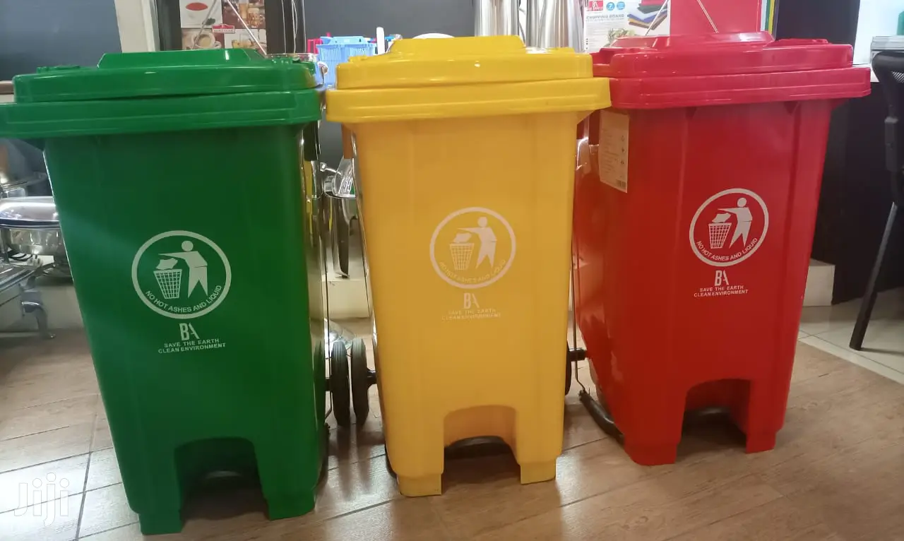 100ltr Coloured Hd Pedal Bin With Wheels.