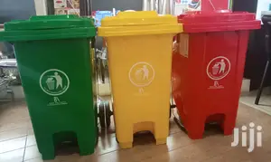 100ltr Coloured Hd Pedal Bin With Wheels.