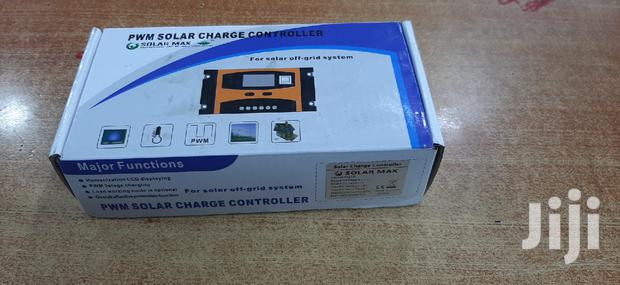 Chager Controller 20 Amp - main view