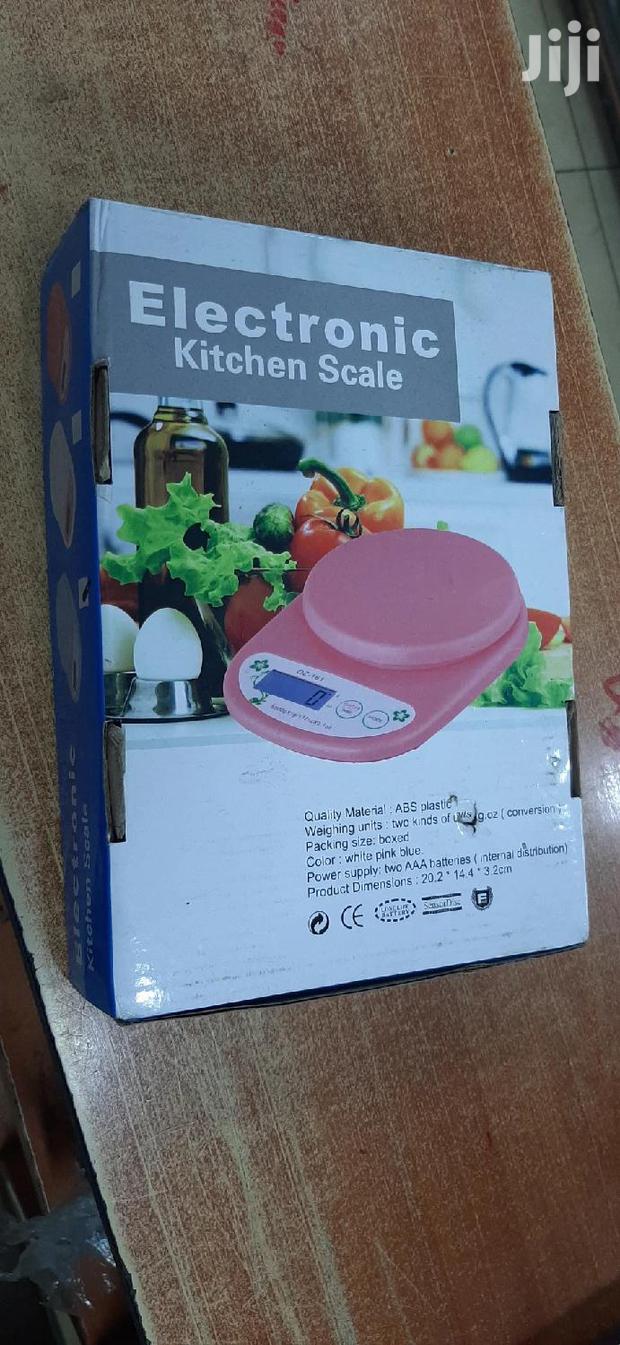 Kitchen Scale Pink - main view
