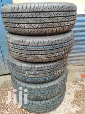 Complete Original Rims and Tires Size 17 Inch for Harrier