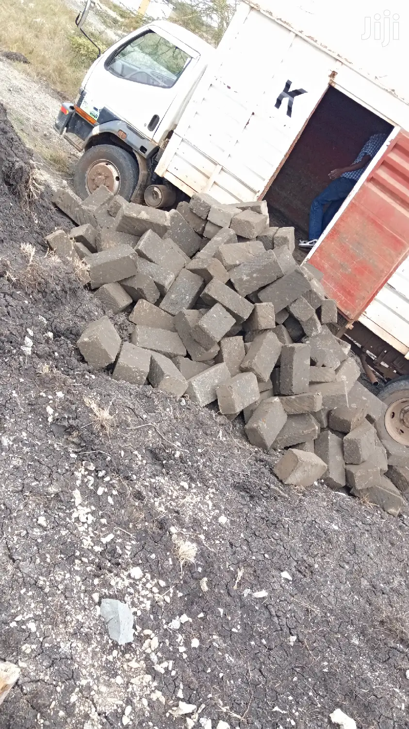 6*9 Machine Cut Stones,At Shs.45