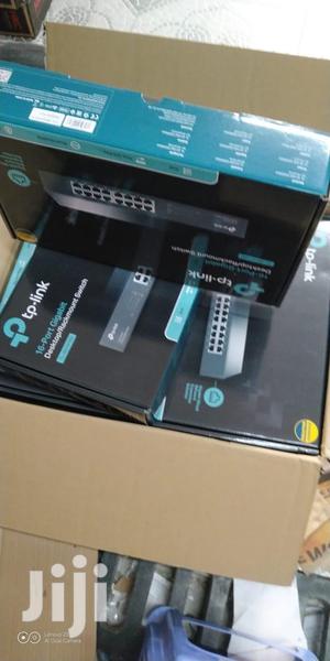 TP Link TL-SG1016 16-Port Gigabit Rackmount Switch - thumbnail 2