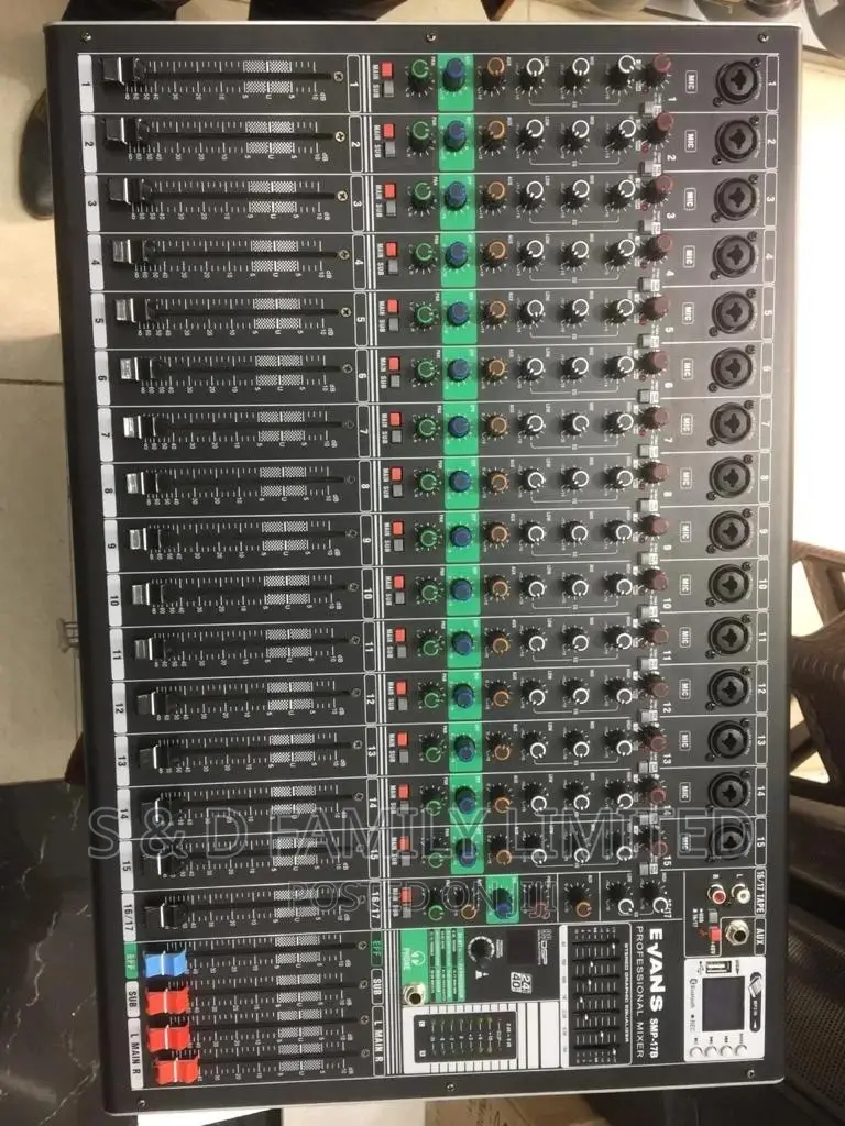 Evans 16 Channels Powered Mixer