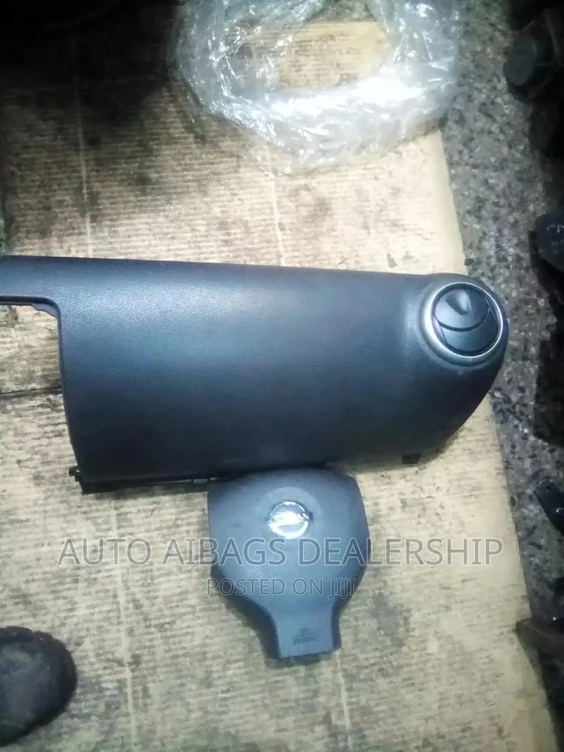 Dashboard and Steering Airbags for Nissan Note.