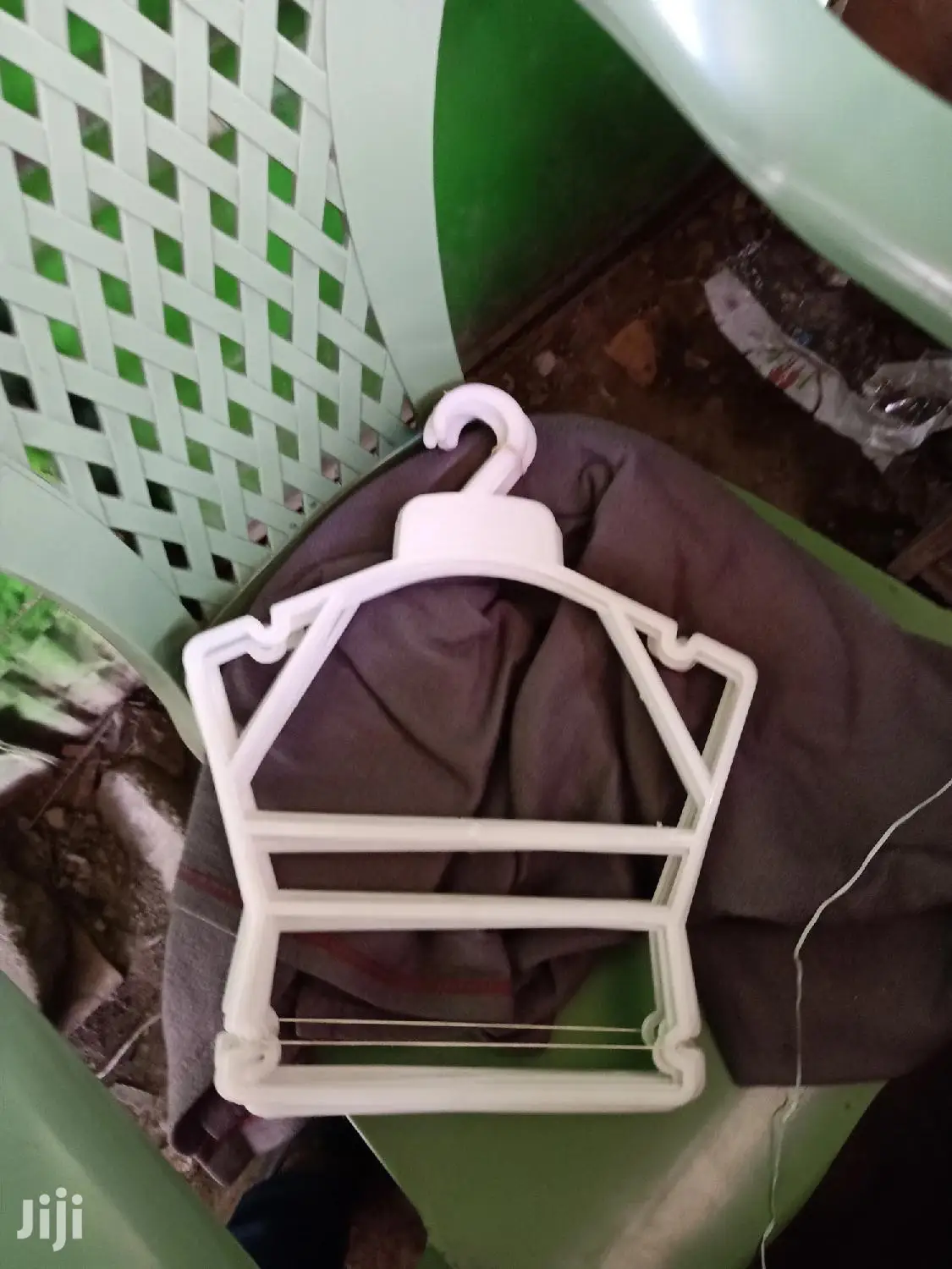 Plastic Hangers For Sale