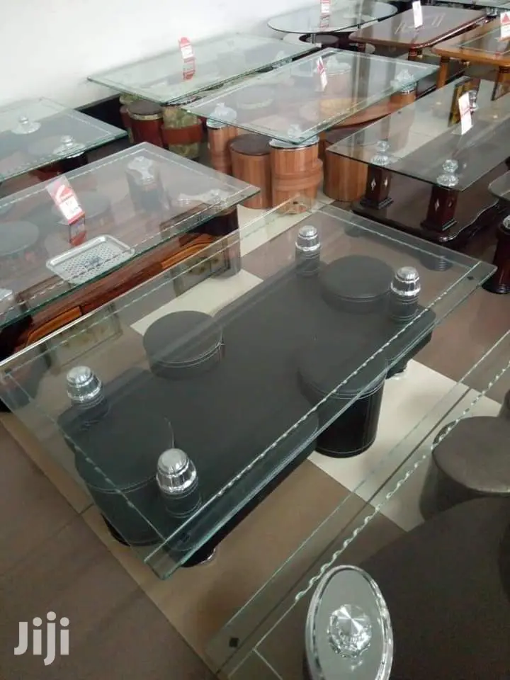 Puff Coffee Table With Black Puffs