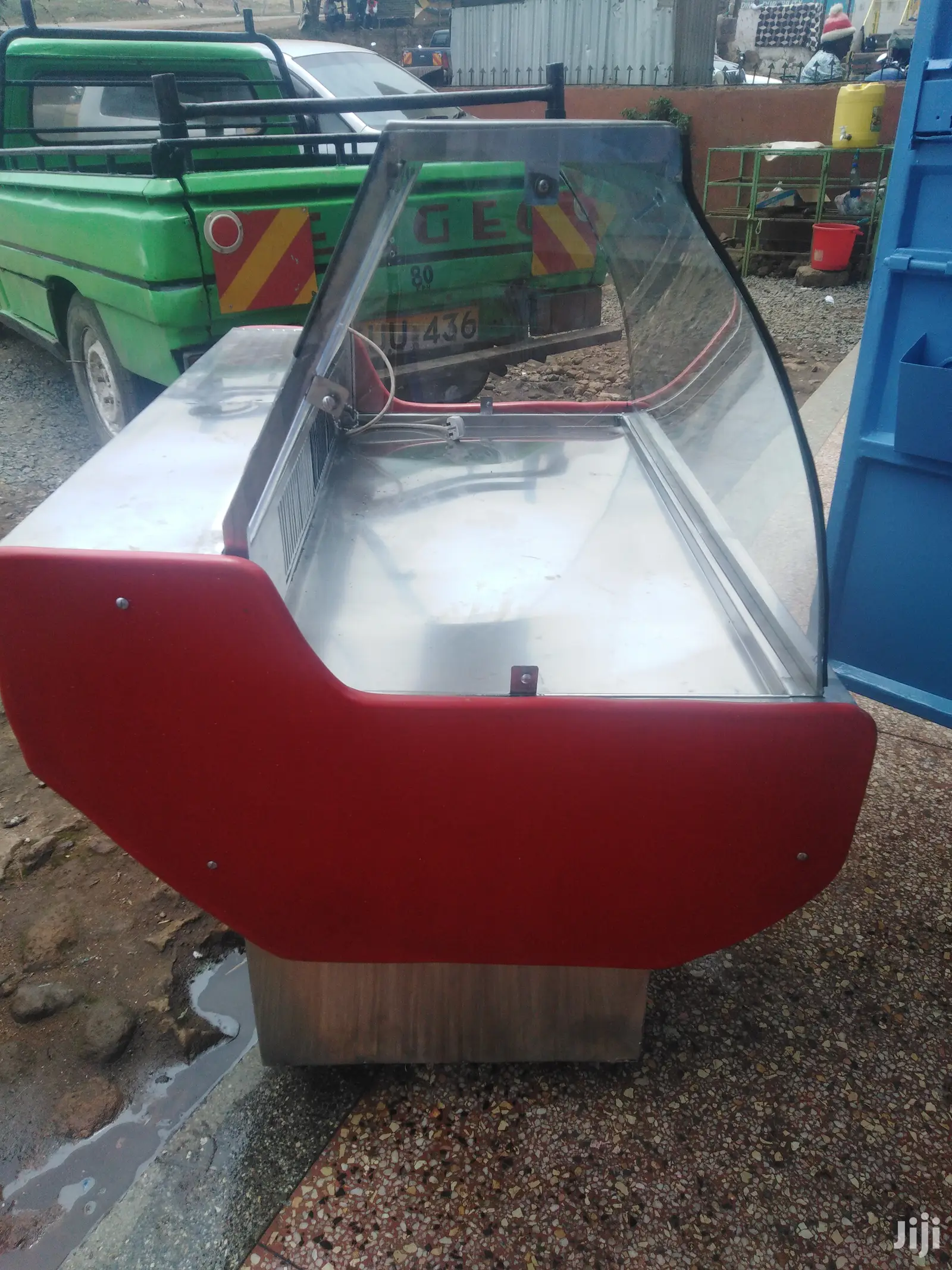 Meat Display Chiller-Import Quality Curved Glass