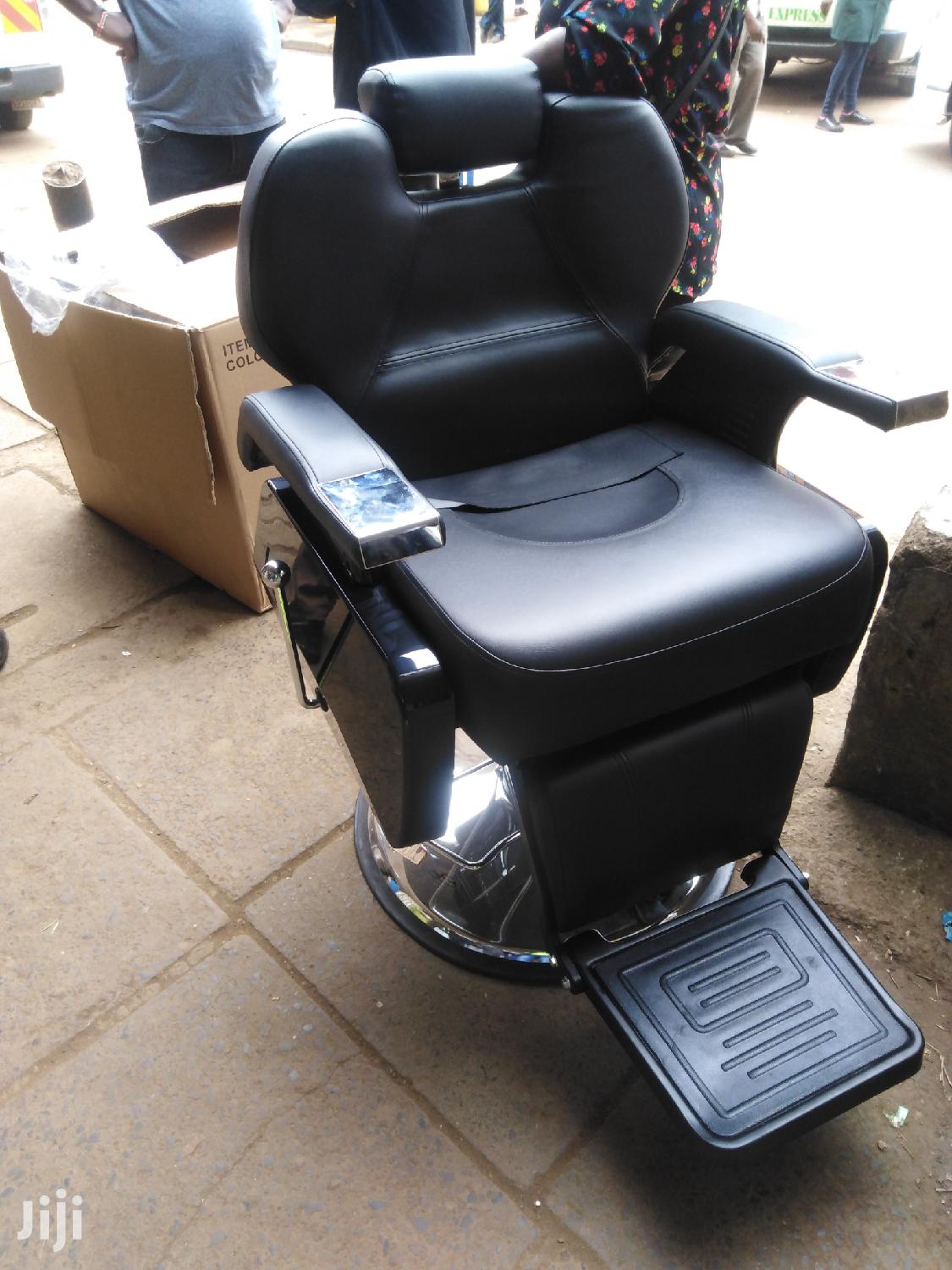 Executive Barber Chair /Kinyozi Chair /Classic Barber Chair in Nairobi