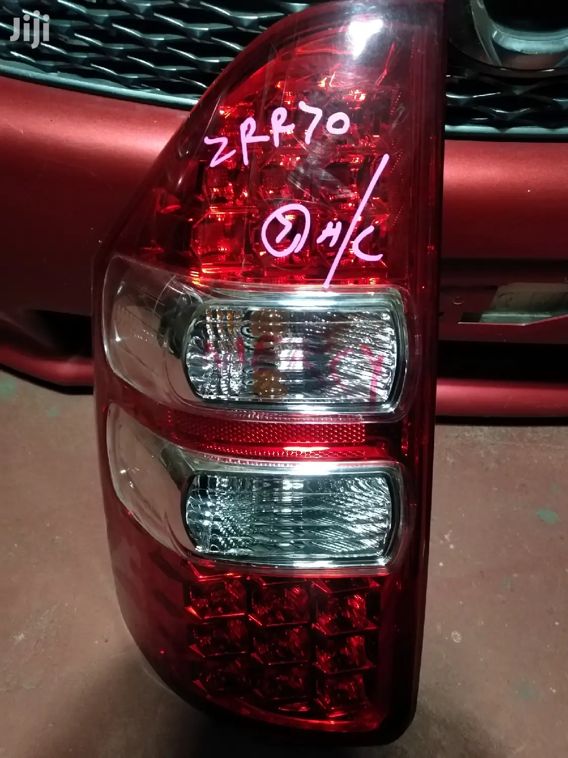 Toyota Noah 2010 Taillights