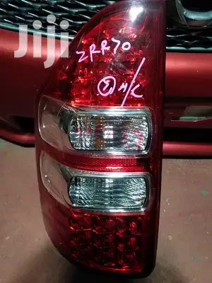 Toyota Noah 2010 Taillights