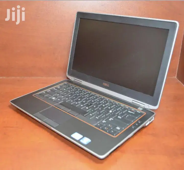 Laptop Dell Latitude E6320 4GB Intel Core i5 320GB