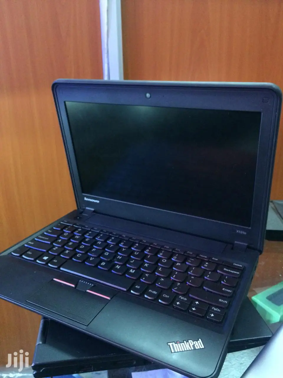 Laptop Lenovo ThinkPad X131e 4GB Intel Core I3 HDD 320GB