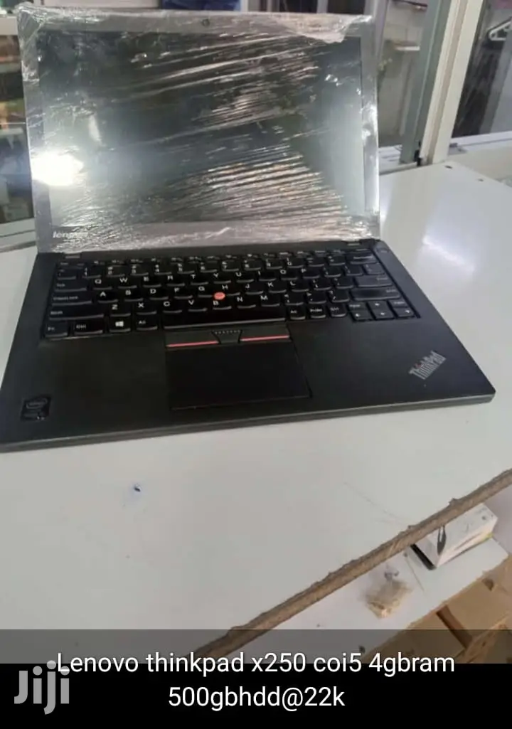 Laptop Lenovo ThinkPad X131e 4GB Intel Core I3 HDD 320GB