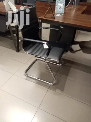 Smart Visitors Chairs
