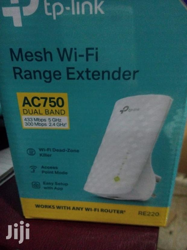 TP Link Rage Wifi Extender RE220 AC750 - main view