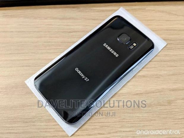 Back Glass Replacement - thumbnail 2