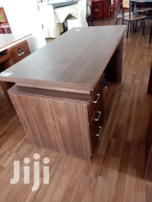 1.4m Office Desk