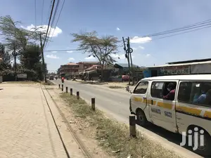 1/4 Acre Syokimau Touching Tarmac