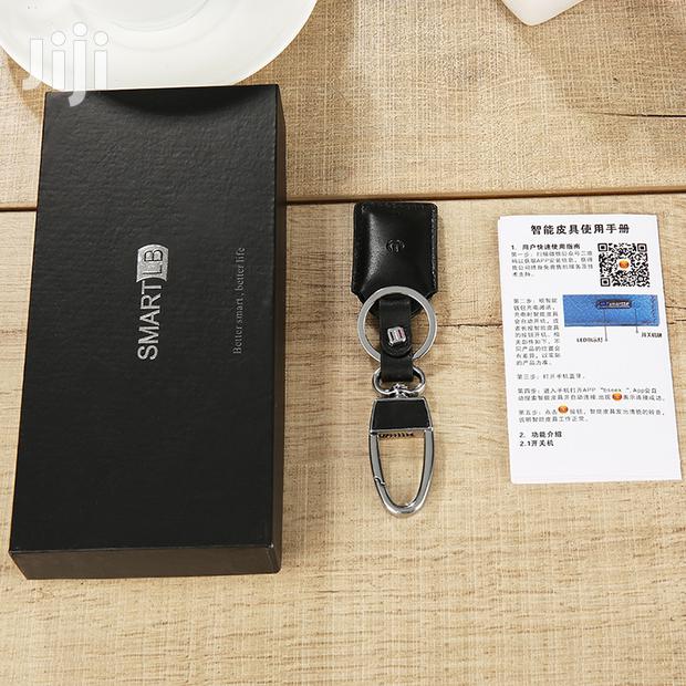 Smart Bluetooth Leather Key Holder - main view