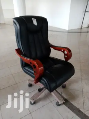 Executive Office Seat
