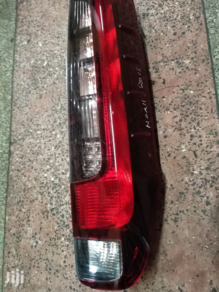 Noah 2014 Taillights