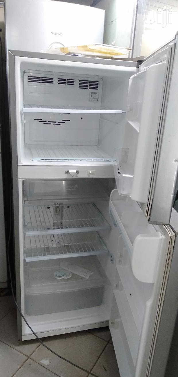 Lg Refrigerator - thumbnail 3