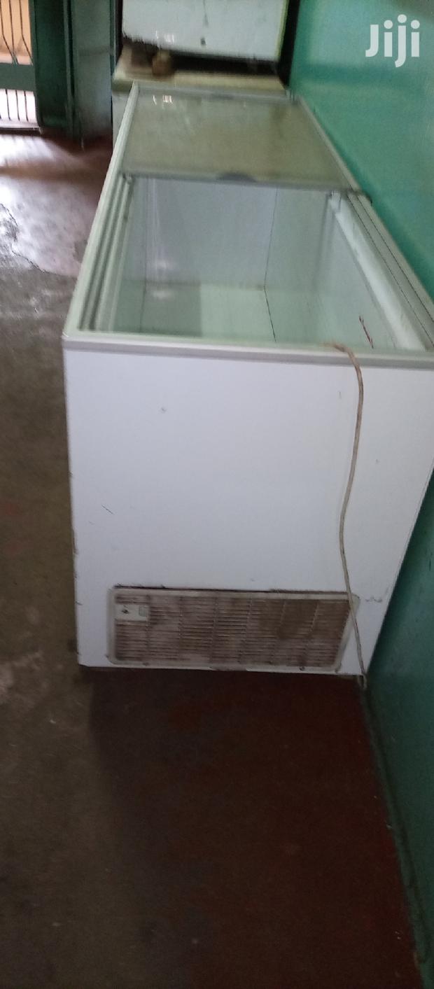 700L Deep Freezer - main view