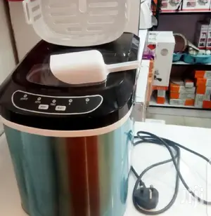 Functional Ice Cube Maker Machine
