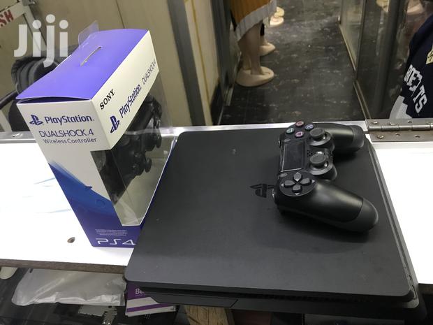 Play Station 4 Slim - main view