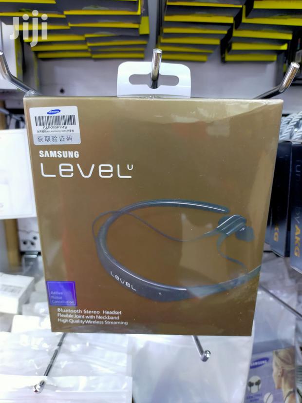 Samsung Level Headphones - main view