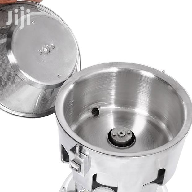 Commercial Juicer - thumbnail 11