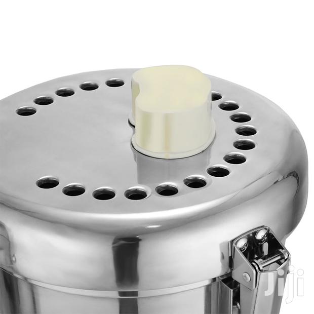 Commercial Juicer - thumbnail 10