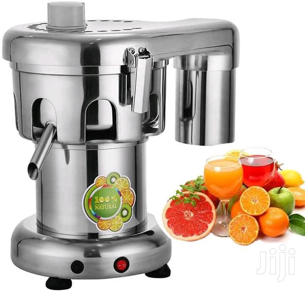 Commercial Juicer - main view