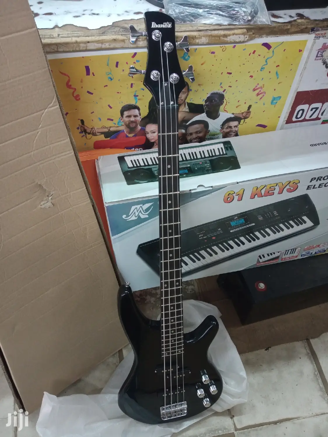 Bass Guitar 4 Strings Ibanez