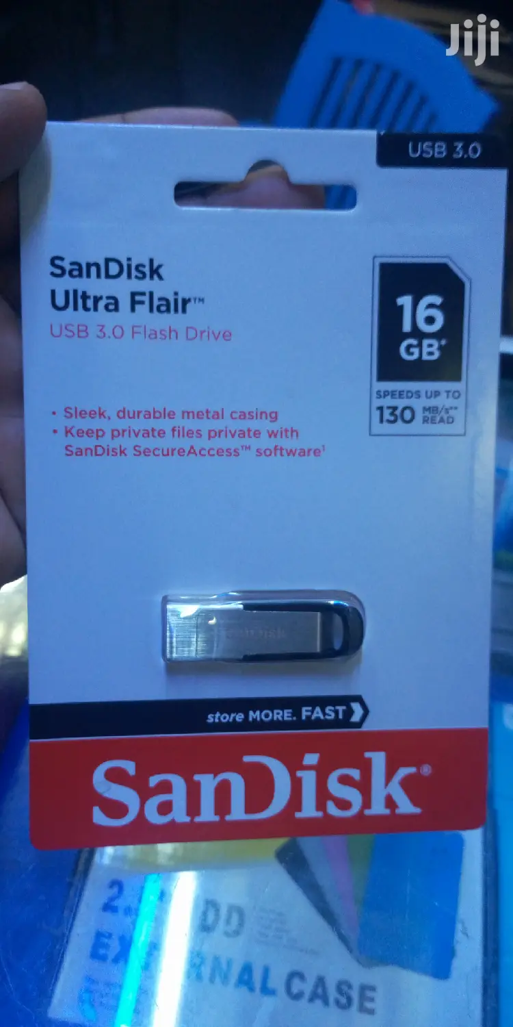 16 Gb Sandisk Ultra Flair USB 3•0 Flash Drive.