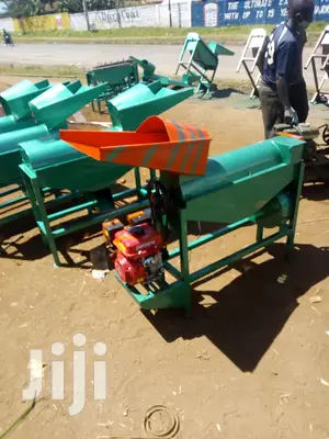 Maize Threshing
