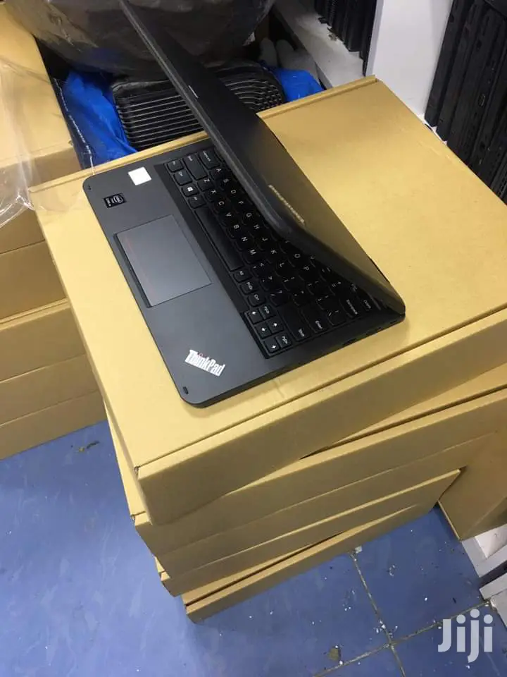 Laptop Lenovo ThinkPad X230 4GB Intel Core I5 HDD 320GB