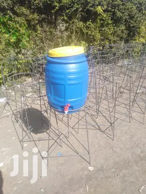 Hand Washing Tanks With Taps and Stand