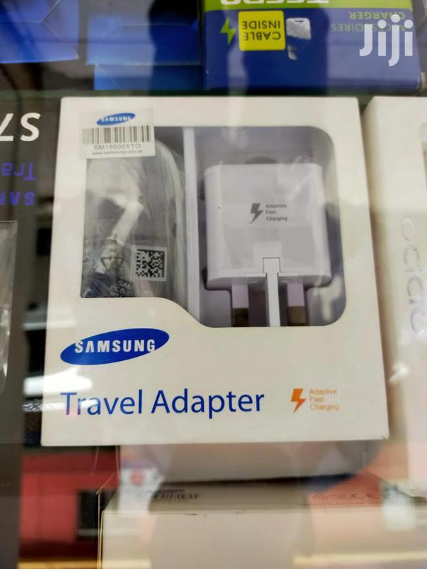 Original Samsung Charger 007 - main view