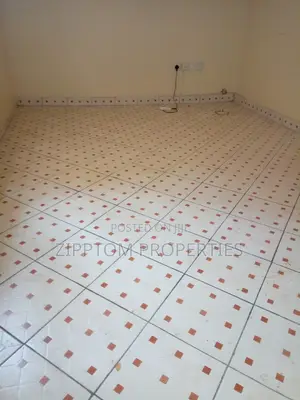 Studio to Let in South B
