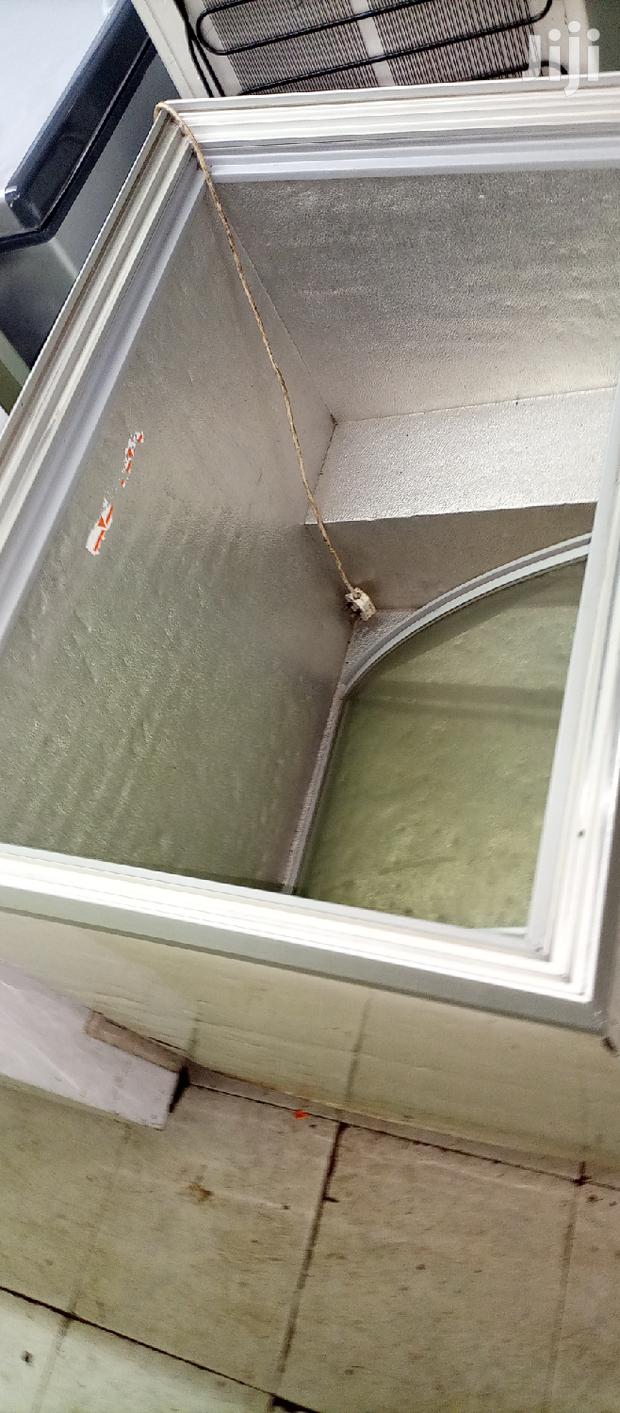 280L Freezer - thumbnail 2