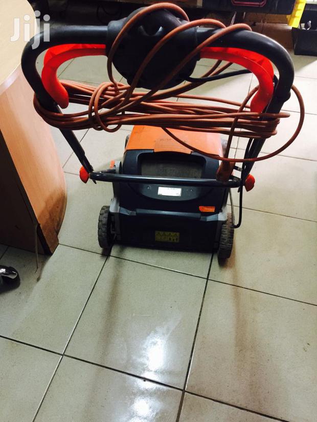 Lawnrake Compact 3400 - Flymo Electric Lawn Rake - thumbnail 3